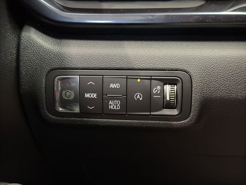 New 2026 GMC Terrain AT4 w/ LPO, Floor Liner Package image 34