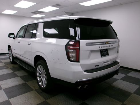 Used 2021 Chevrolet Suburban Premier w/ Premium Package image 2
