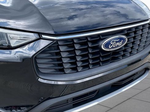 Used 2025 Ford Escape Active FWD image 26