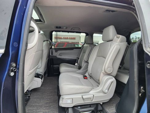 Used 2024 Honda Odyssey EX-L image 12