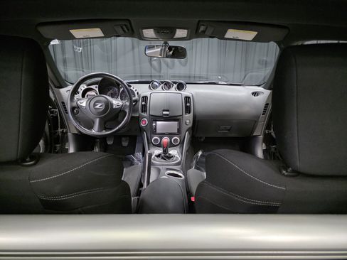 Used 2011 Nissan 370Z Base w/ Sport Pkg image 2