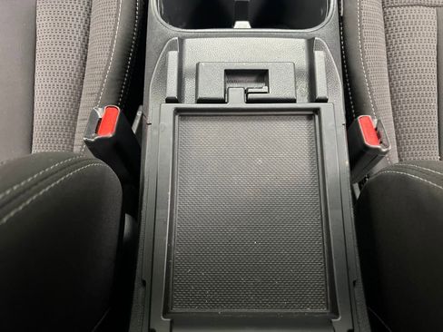 Used 2023 Subaru Outback Premium image 43