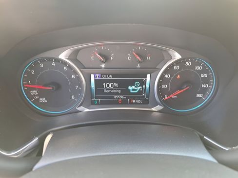 Used 2018 Chevrolet Equinox Premier image 21