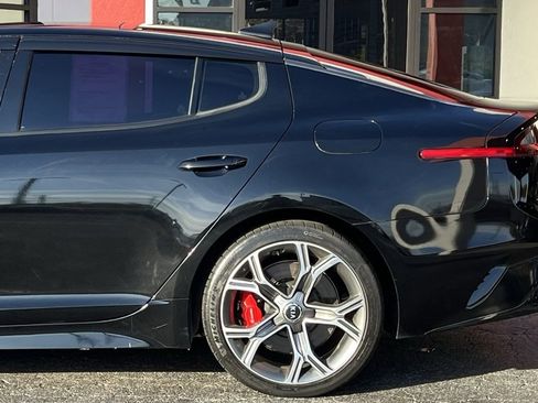 Used 2020 Kia Stinger GT2 image 5