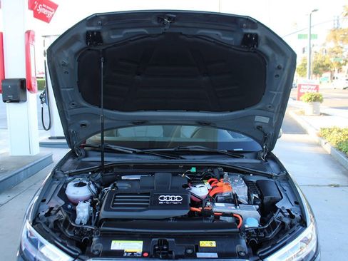 Used 2017 Audi A3 e-tron Premium Plus w/ Technology Package image 40