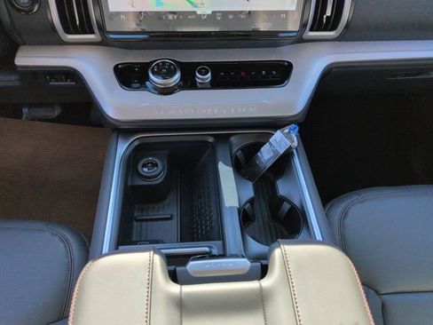 New 2025 Ford Expedition Max Active image 19