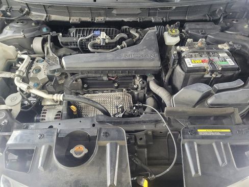 Used 2020 Nissan Rogue SV FWD image 30