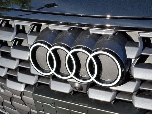 New 2026 Audi Q5 Premium Plus image 23