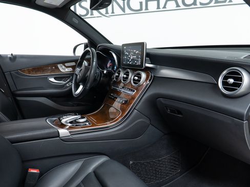 Used 2018 Mercedes-Benz GLC 300 4MATIC image 21