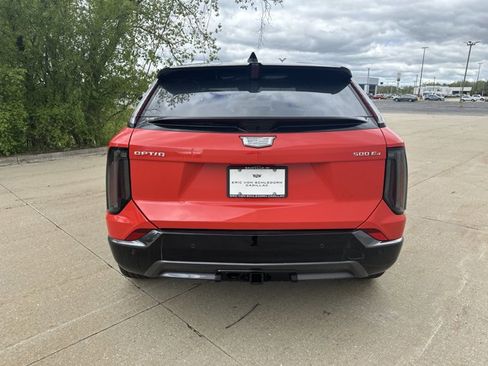 New 2025 Cadillac Optiq Sport 2 w/ LPO, Floor Liner Package image 6