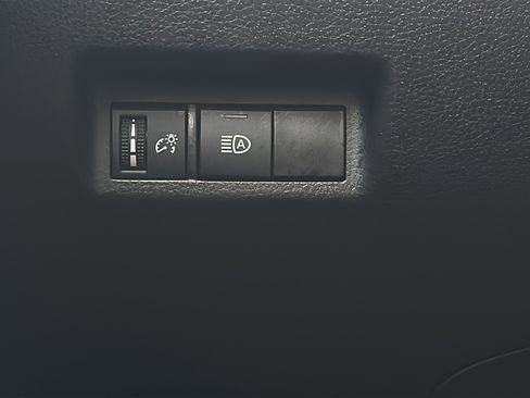 Used 2024 Toyota RAV4 XLE image 19