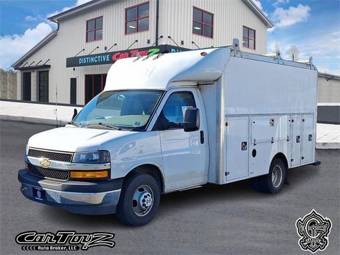 Used 2021 Chevrolet Express 3500 w/ Power Convenience Package image 1