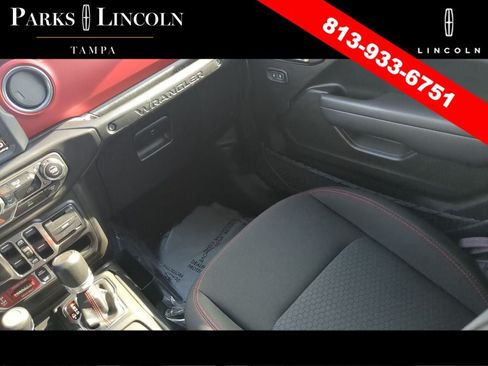Used 2023 Jeep Wrangler Unlimited Rubicon AWD/4WD image 14