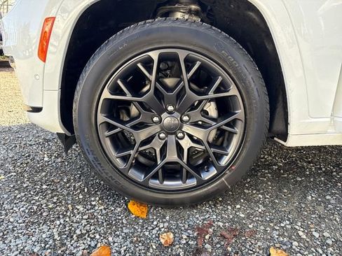 New 2025 Jeep Grand Cherokee L Summit image 29