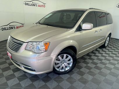 Used 2016 Chrysler Town & Country Touring w/ Driver Convenience Group