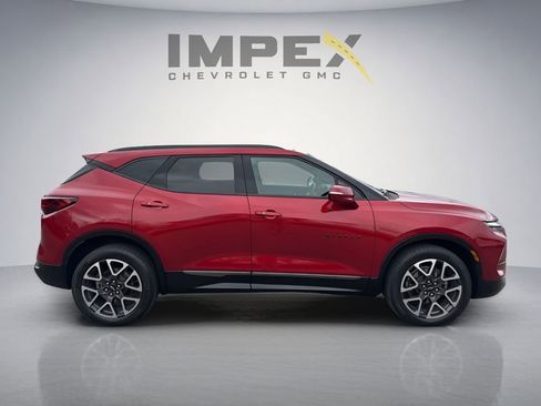 Used 2023 Chevrolet Blazer RS w/ Driver Confidence II Package FWD image 6