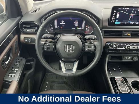 Used 2023 Honda Pilot Elite image 21