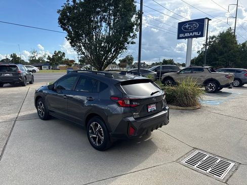 Used 2024 Subaru Crosstrek 2.0i Premium AWD/4WD image 5
