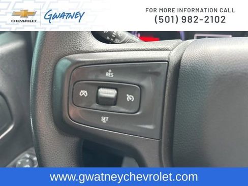 Used 2019 Chevrolet Silverado 1500 Custom Trail Boss w/ Custom Convenience Package AWD/4WD image 17