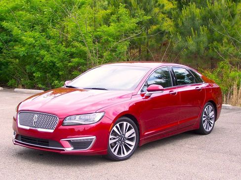 Used 2017 Lincoln MKZ Reserve w/ Luxury Package FWD image 1