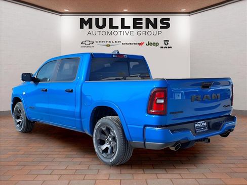 New 2026 RAM 1500 4x4 Crew Cab image 7