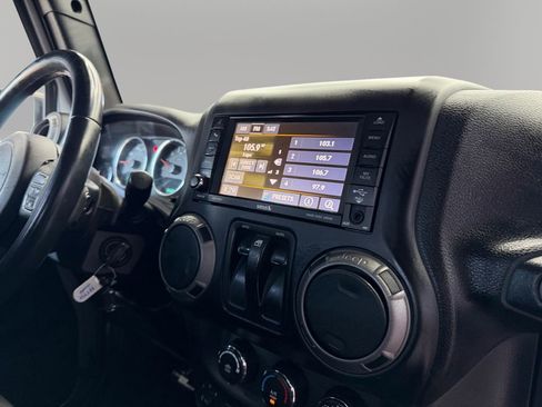 Used 2017 Jeep Wrangler Sport AWD/4WD image 23