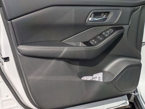New 2026 Nissan Rogue SV AWD/4WD image 27