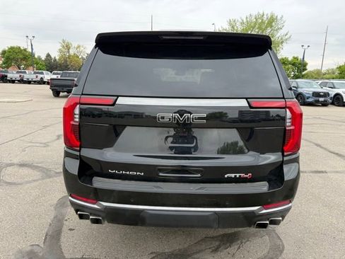 Used 2026 GMC Yukon AT4 w/ AT4 Premium Package AWD/4WD image 9