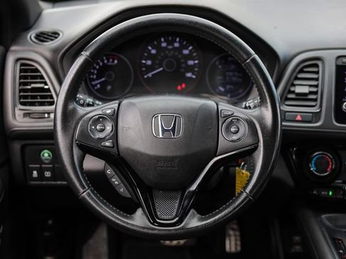 Used 2020 Honda HR-V Sport image 30