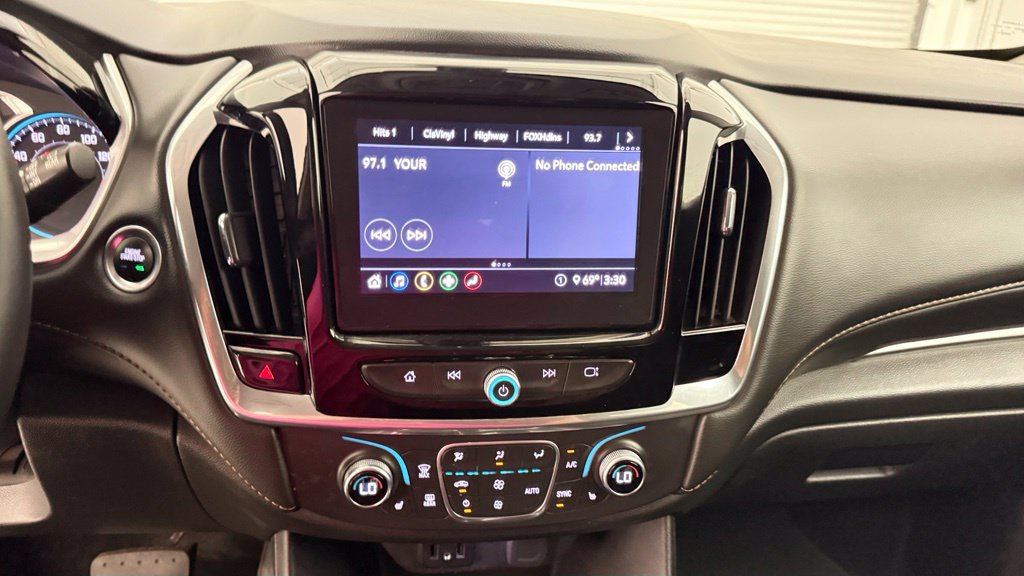 Used 2021 Chevrolet Traverse LT FWD image 6