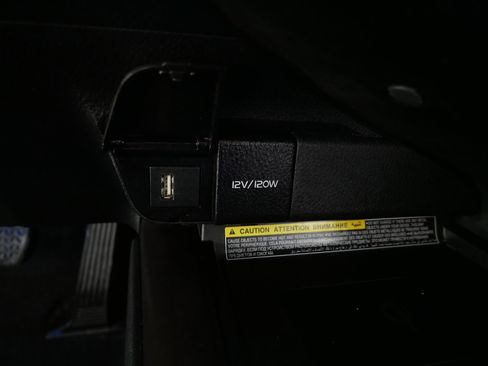 Used 2021 Toyota Camry XSE w/ Navigation Package image 30