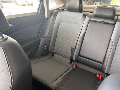 Used 2025 Volkswagen Jetta SE image 38