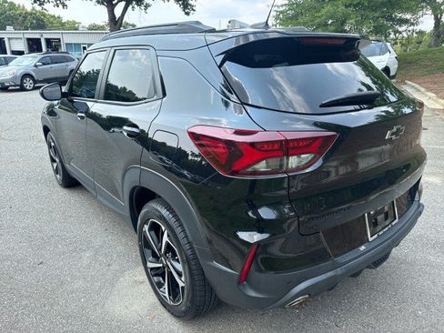 Used 2022 Chevrolet TrailBlazer RS w/ Convenience Package FWD image 5