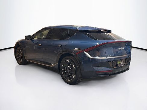 Used 2025 Kia EV6 Wind image 5