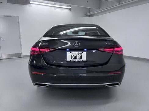 Used 2025 Mercedes-Benz C 300 4MATIC Sedan w/ Exclusive Trim Package image 6