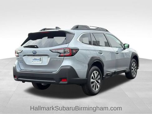 Certified 2025 Subaru Outback Premium w/ Popular Package #1 AWD/4WD image 8