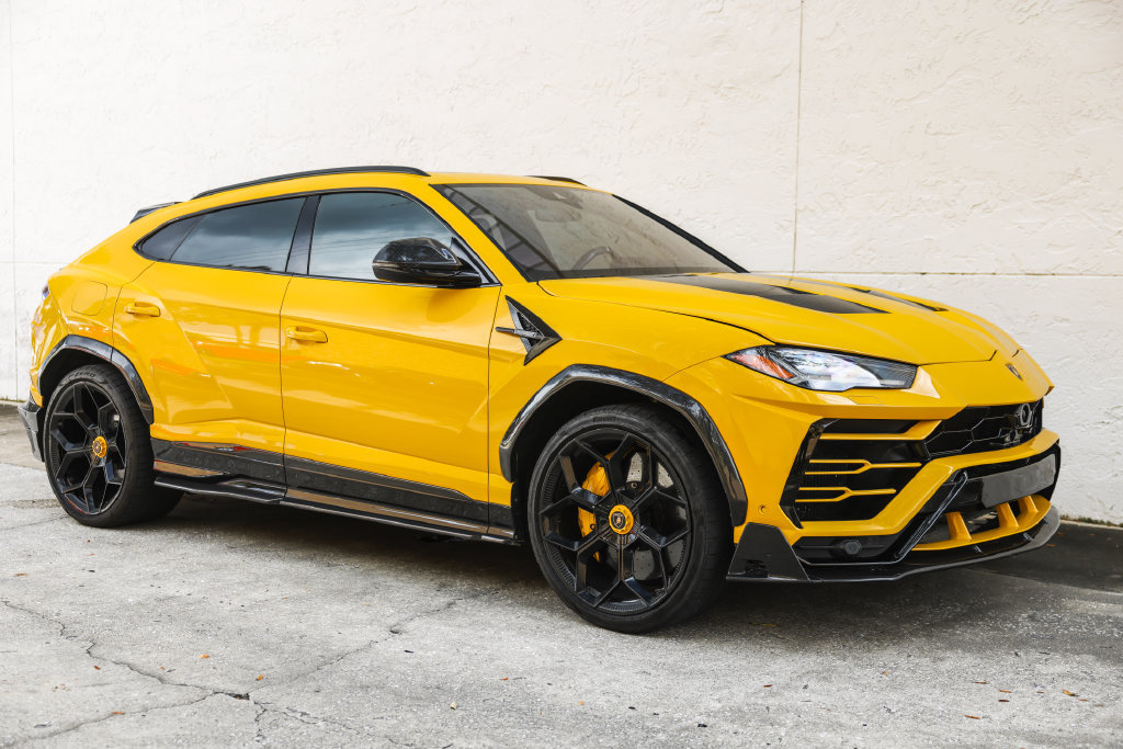 Used 2019 Lamborghini Urus AWD/4WD image 4