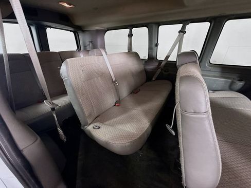 Used 2017 Chevrolet Express 2500 LT w/ LT Preferred Equipment Group RWD image 35
