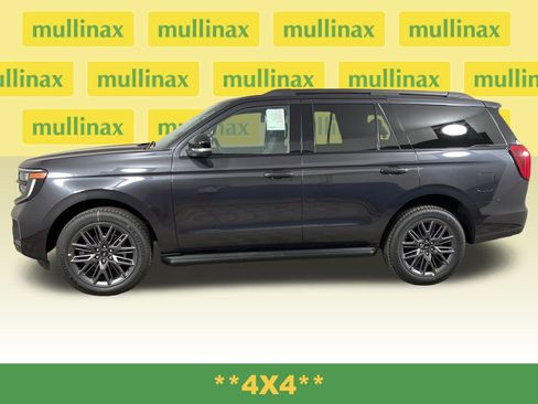 New 2026 Ford Expedition Platinum w/ Stealth Appearance Package AWD/4WD image 11