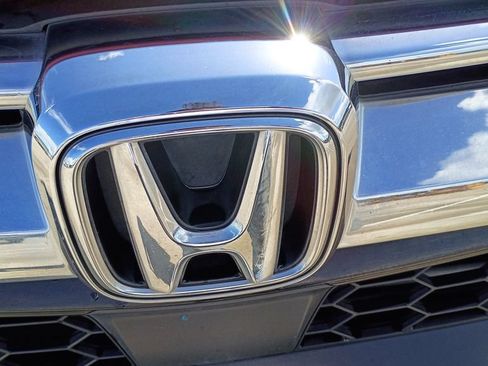 Used 2018 Honda CR-V Touring image 11