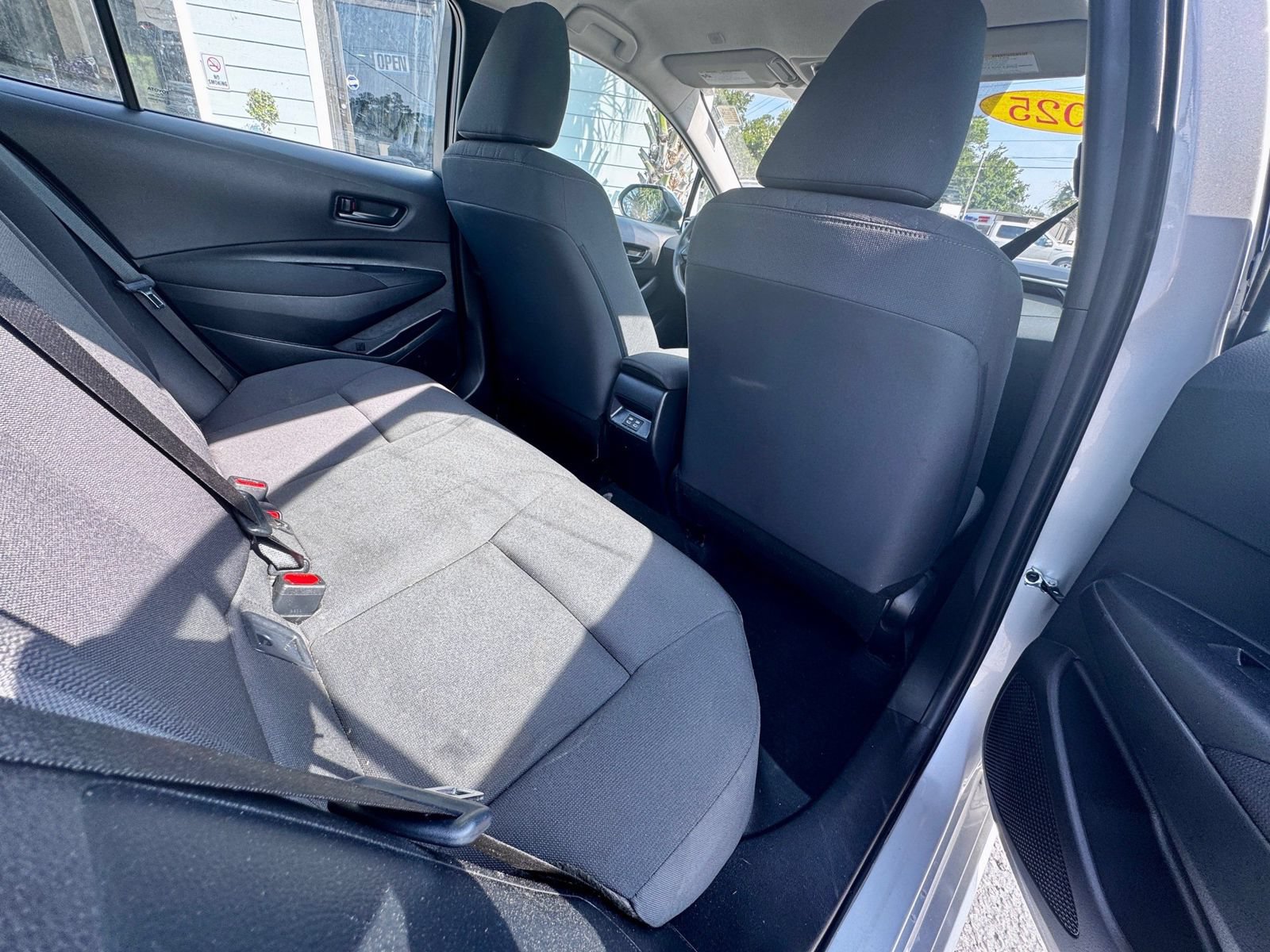 Used 2025 Toyota Corolla LE FWD image 14