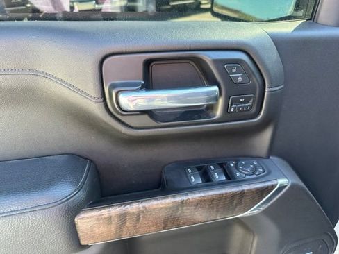 Used 2021 GMC Sierra 1500 Denali w/ Denali Ultimate Package AWD/4WD image 22