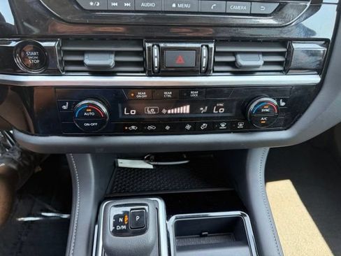 Used 2025 Nissan Pathfinder SV AWD/4WD image 24