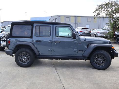 Used 2024 Jeep Wrangler Sport S image 20