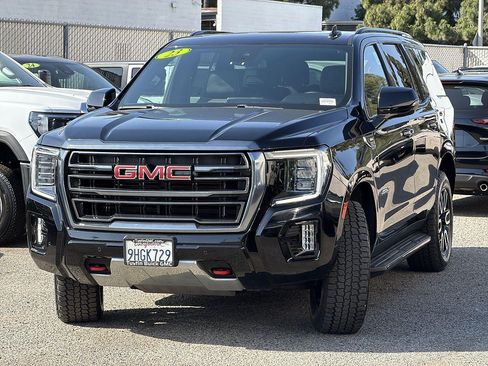 Used 2023 GMC Yukon AT4 w/ Max Trailering Package AWD/4WD image 3