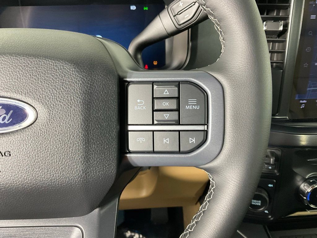 New 2026 Ford F250 Lariat w/ Chrome Package AWD/4WD image 25