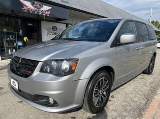 Used 2018 Dodge Grand Caravan SE image 1