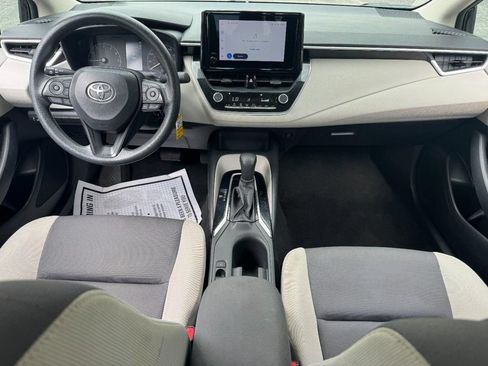 Used 2024 Toyota Corolla LE FWD image 14