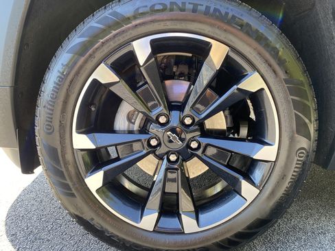Used 2026 Chevrolet Equinox RS FWD image 13