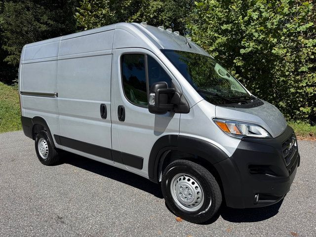 Used 2026 RAM ProMaster 1500 w/ Safety Group FWD image 4